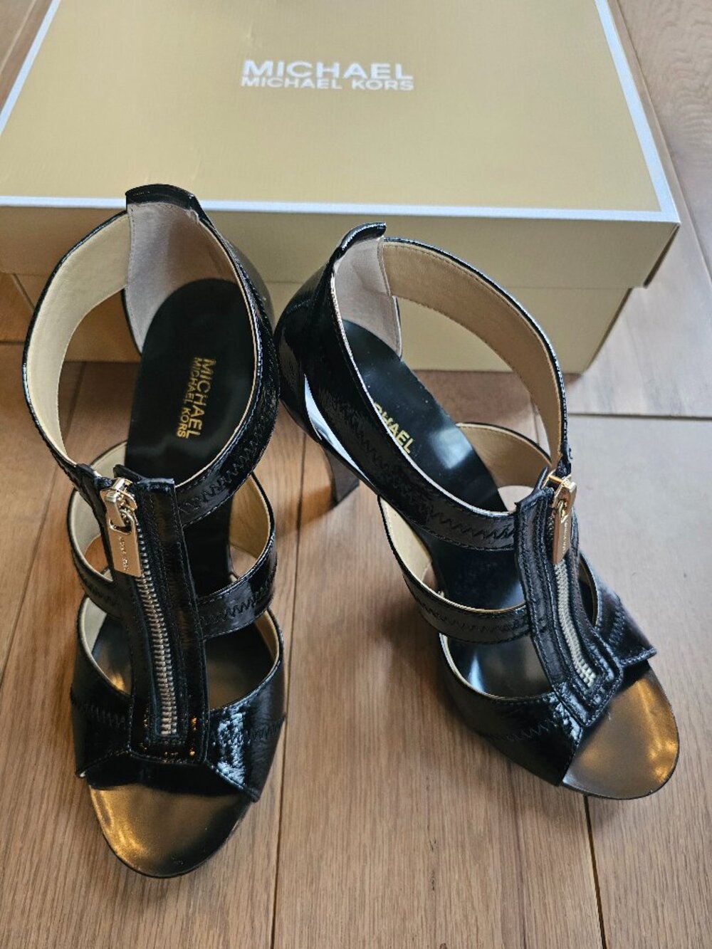 Michael Kors Women's Berkley Sandals Size 8 Black Patent Heels Gold Zip Strappy